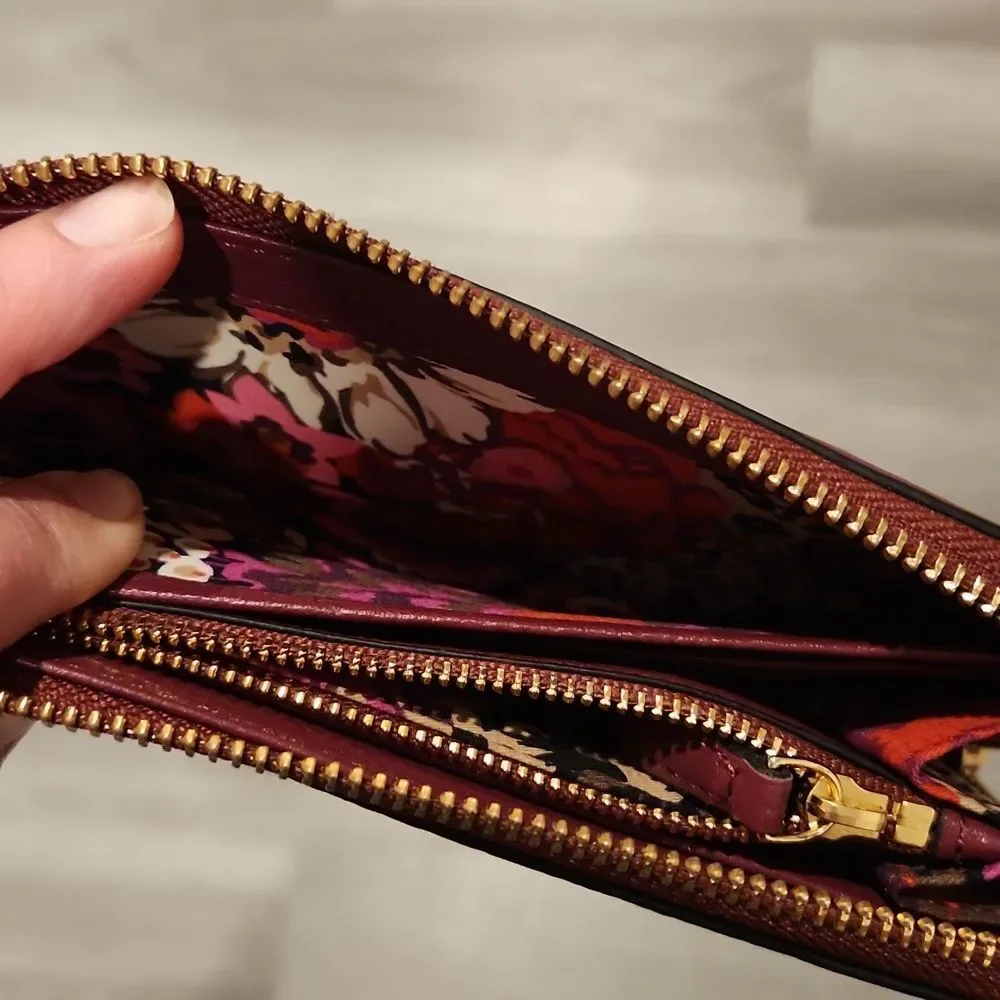 Vera Bradley Wallet Quilted Zip-Around Wallet in Burgundy